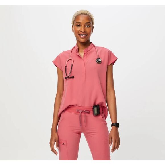 Figs Pants - Figs Rafaela Oversized Scrub Top In Desert Rose Size L